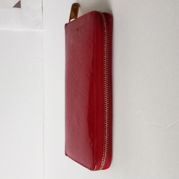 Louis Vuitton amarante vernis zippy wallet red wine burgundy color. - Picture 4 of 13